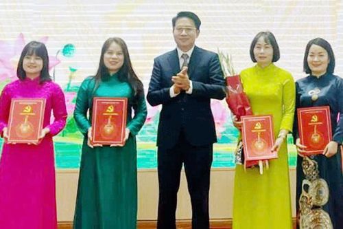 Công bố quyết định thành lập Ban Tuyên giáo và Dân vận Quận ủy Hà Đông