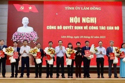 Lâm Đồng: nhiều cán bộ chủ chốt được điều động, bổ nhiệm