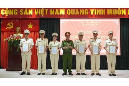 Đà Nẵng giải thể Công an quận, huyện; tăng cường cán bộ cho Công an cấp xã, đảm bảo tối thiểu 20 người/ đơn vị