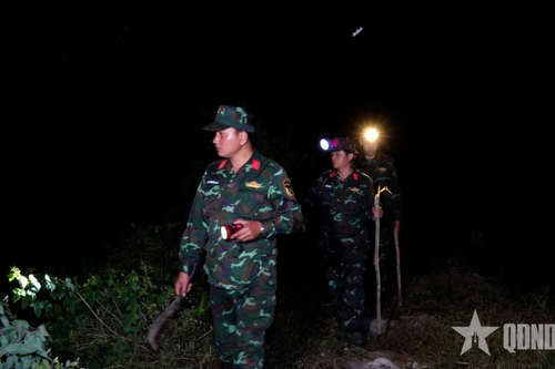 Canh lửa, giữ rừng nơi biên giới Tây Nam