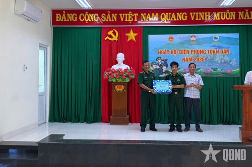 Ninh Thuận: Nhiều tập thể, cá nhân được khen thưởng tại Ngày hội Biên phòng toàn dân