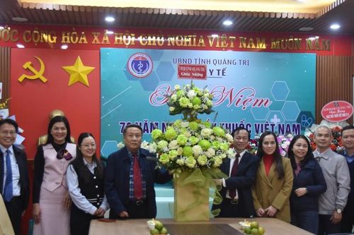 Lãnh đạo tỉnh Quảng Trị thăm, chúc mừng Sở Y tế nhân Ngày Thầy thuốc Việt Nam