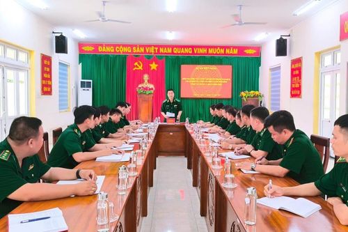 Kiểm tra công tác luyện tập chuyển trạng thái sẵn sàng chiến đấu, chuẩn bị huấn luyện năm 2025 và quản lý, bảo vệ biên giới tại BĐBP Long An