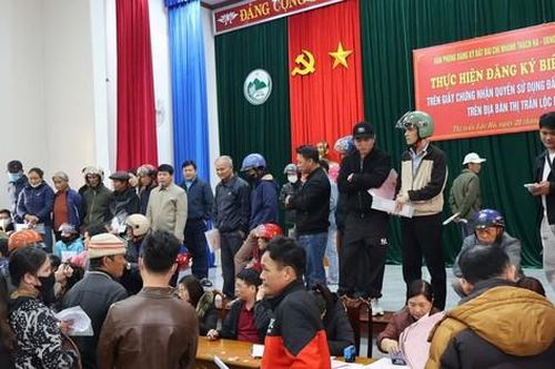 Chủ tịch Hà Tĩnh chỉ đạo vụ đổ xô đi đăng ký biến động đất đai sau sáp nhập