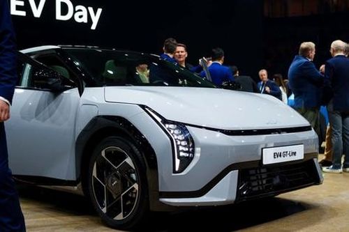 Chi tiết sedan điện Kia EV4 vừa ra mắt