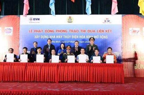 EVN phát động phong trào thi đua liên kết xây dựng Nhà máy Thủy điện Hòa Bình mở rộng