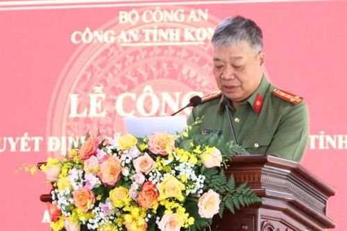 Kon Tum: 11 lãnh đạo công an cấp phòng và huyện nghỉ công tác