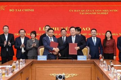 Chuyển giao quyền đại diện chủ sở hữu vốn Nhà nước tại 18 tập đoàn, tổng công ty về Bộ Tài chính