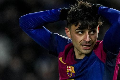 Hai bộ mặt Barca của Hansi Flick: Bùng nổ và mong manh