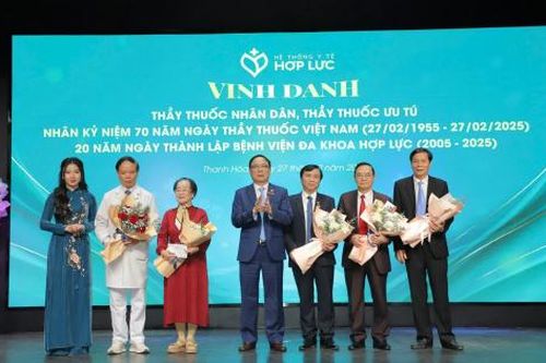 Hệ thống y tế Hợp Lực tri ân thầy thuốc nhân ngày 27/2