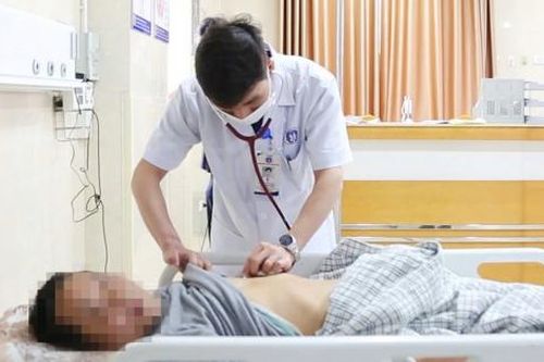 Cứu sống người đàn ông bị méo miệng, khó nói khi vừa ngủ dậy
