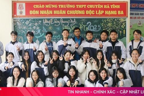 Một lớp học ở Hà Tĩnh có 21 em đạt điểm IELTS từ 8.0 trở lên