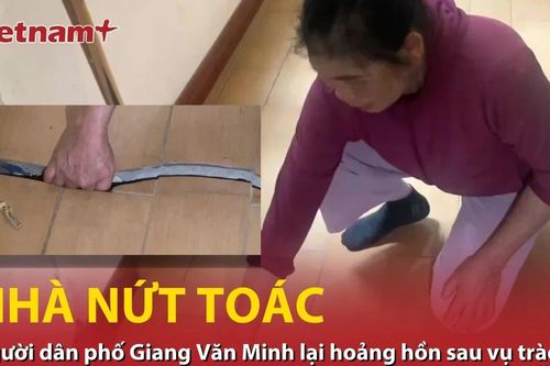 Nhà nứt toác, người dân phố Giang Văn Minh lại 'hoảng hồn' sau vụ trào bùn
