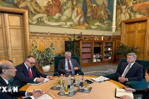 Hungary mong muốn thúc đẩy hơn nữa hợp tác nghị viện với Việt Nam