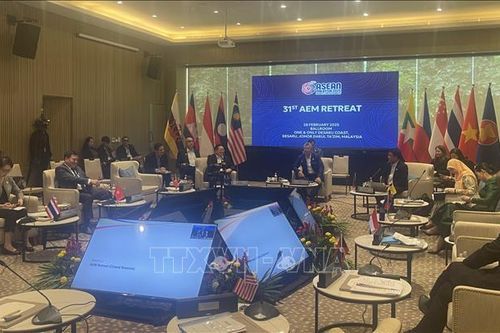 Việt Nam đóng góp tích cực vào thành công của Hội nghị hẹp Bộ trưởng Kinh tế ASEAN