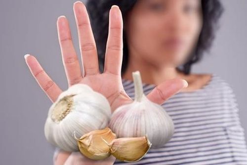 5 cách bảo quản tỏi cực đơn giản, cái số 1 không ai ngờ tới