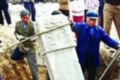Lăng mộ Lý Liên Anh bị đào rỗng, ba chiếc búa sắt bị hỏng, chuyên gia than thở: Hóa ra lời đồn là thật