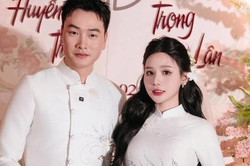 Nam diễn viên hoãn cưới, lý do được hé lộ