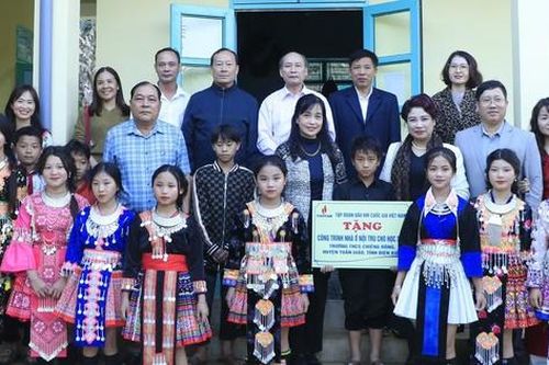 Khánh thành nhà nội trú cho học sinh dân tộc thiểu số ở Chiềng Đông