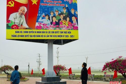 Đẩy mạnh tuyên truyền kỷ niệm 85 năm Ngày thành lập Đảng bộ huyện Hậu Lộc