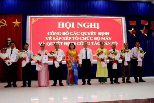 Xuân Lộc công bố các quyết định về sắp xếp bộ máy và công tác cán bộ