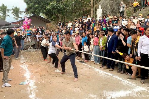 Sơn Dương quan tâm xây dựng thiết chế văn hóa, thể thao cơ sở