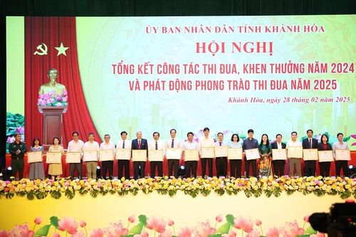 Truyền tải điện 3: Nhận Bằng khen xuất sắc của tỉnh Khánh Hòa