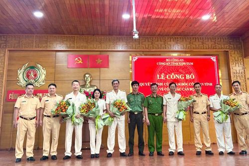 Công an tỉnh Kon Tum công bố quyết định điều động, bổ nhiệm cán bộ