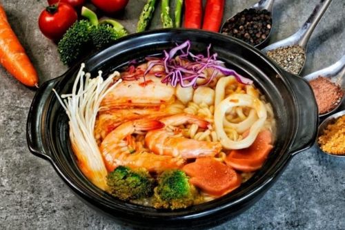 'Bỏ túi' công thức nấu mì kim chi Hàn Quốc thơm ngon, chuẩn vị cho ngày lạnh