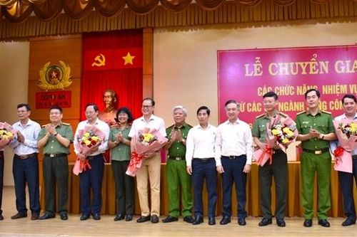 Công an tỉnh Bà Rịa-Vũng Tàu tiếp nhận bàn giao nhiệm vụ từ các sở, ngành