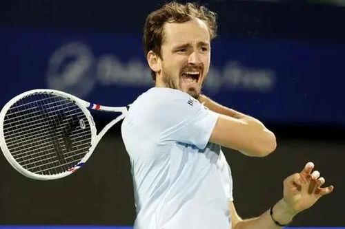 Danill Medvedev vỡ mộng vô địch Dubai Championship