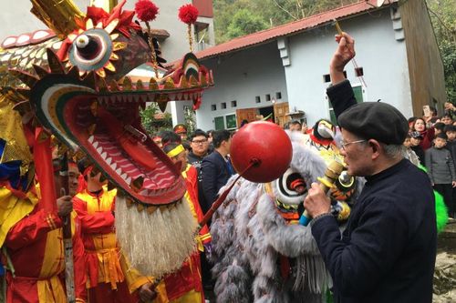 Khai quang mở mắt rồng Lễ hội Pháo hoa Quảng Uyên (Quảng Hòa)