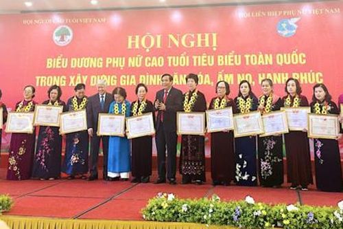 Vụ hỗ trợ tiền cho em trai cố nghệ sĩ Vũ Linh chữa bệnh: Lòng hảo tâm của chủ doanh nghiệp bị… 'ném đá'