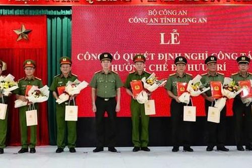 Long An: 28 lãnh đạo Công an cấp phòng, huyện xin nghỉ hưu trước thời hạn