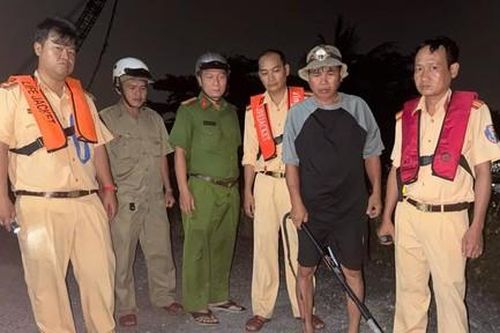 Cần xử lý nghiêm hành vi đánh bắt thủy sản bằng kích điện