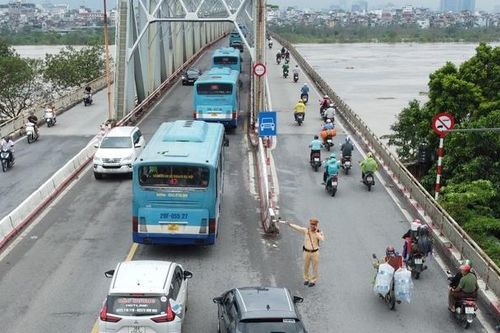 Từ hôm nay (28/2), Hà Nội điều chỉnh tổ chức giao thông qua cầu Chương Dương