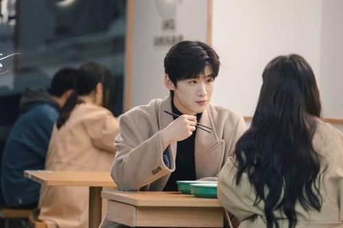 Khó Dỗ Dành tập 19, 20: Tang Diên khoe có bạn gái nhưng chưa vội nói là Ôn Dĩ Phàm