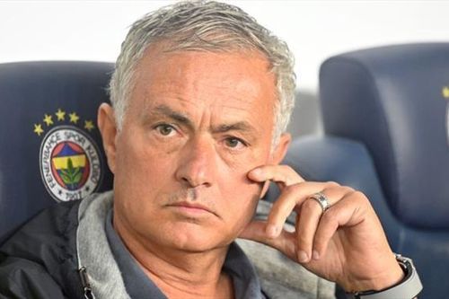 Mourinho phản đòn