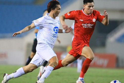 May mắn hơn Công Phượng, Tuấn Anh trở lại mạnh mẽ