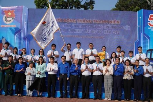 Gần 3.000 bạn trẻ TP. HCM hưởng ứng Lễ khởi động Tháng Thanh niên tại Ga metro Bến Thành