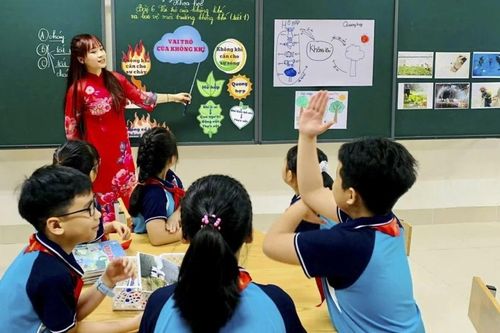 Điều kiện để giáo viên dạy lớp ghép được hưởng phụ cấp?