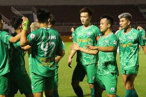 Đội bóng của Hoàng Đức lập kỷ lục ấn tượng