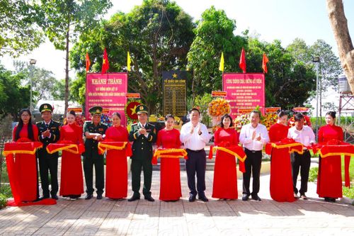 Khánh thành Bia tưởng niệm liệt sĩ Đồn Biên phòng cửa khẩu Chàng Riệc