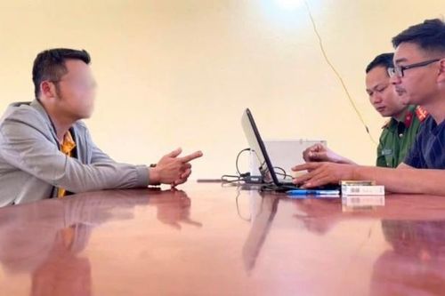 Gia Lai: Người đàn ông chữa bệnh nan y bằng cách 'truyền năng lượng'
