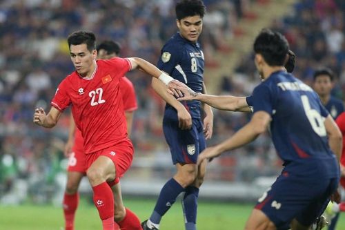 Tiến Linh đua giày vàng V-League: Phía sau niềm tự hào