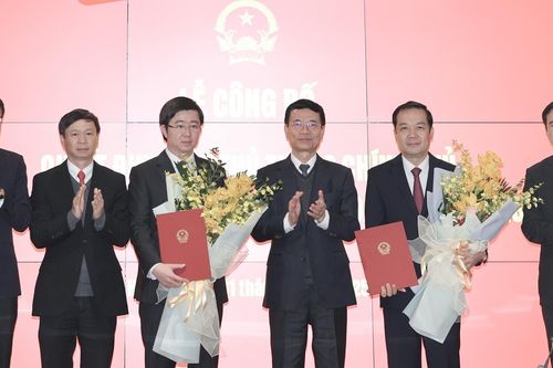 Trao quyết định bổ nhiệm 2 Thứ trưởng Bộ KH&CN Phạm Đức Long, Bùi Hoàng Phương