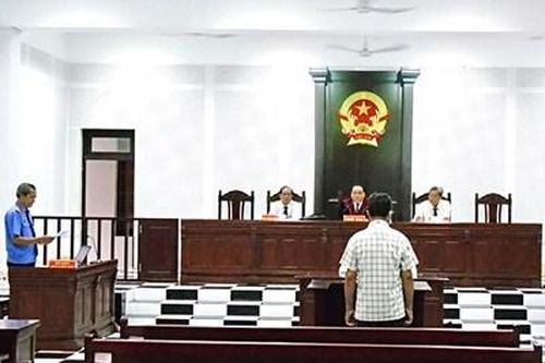Tòa phúc thẩm chấp nhận quan điểm của Viện kiểm sát, giảm một phần hình phạt cho bị cáo