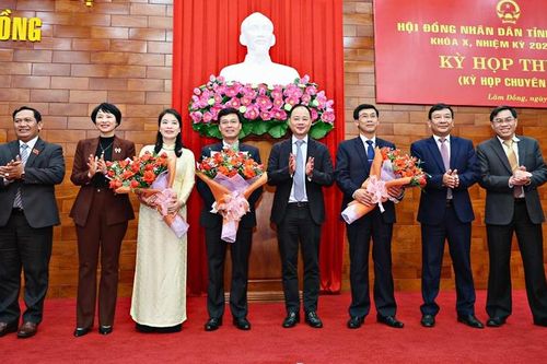 Ông Đinh Văn Tuấn giữ chức Phó Chủ tịch UBND tỉnh Lâm Đồng