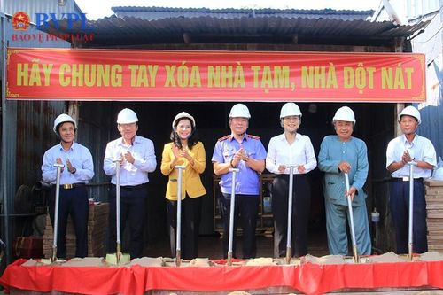 VKSND tỉnh An Giang chung tay xóa nhà tạm, nhà dột nát