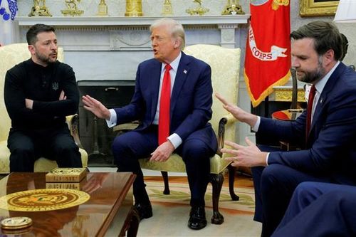 Nhà Trắng giải thích lý do phóng viên Nga xuất hiện tại Phòng Bầu dục